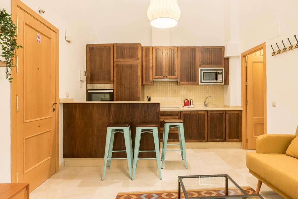 Kitchen or kitchenette, Living room