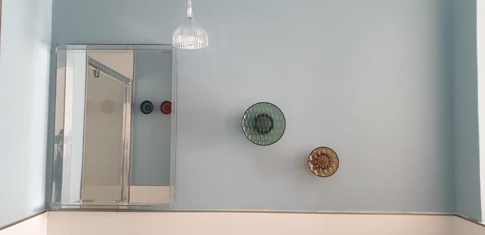 Bathroom, Decorative detail