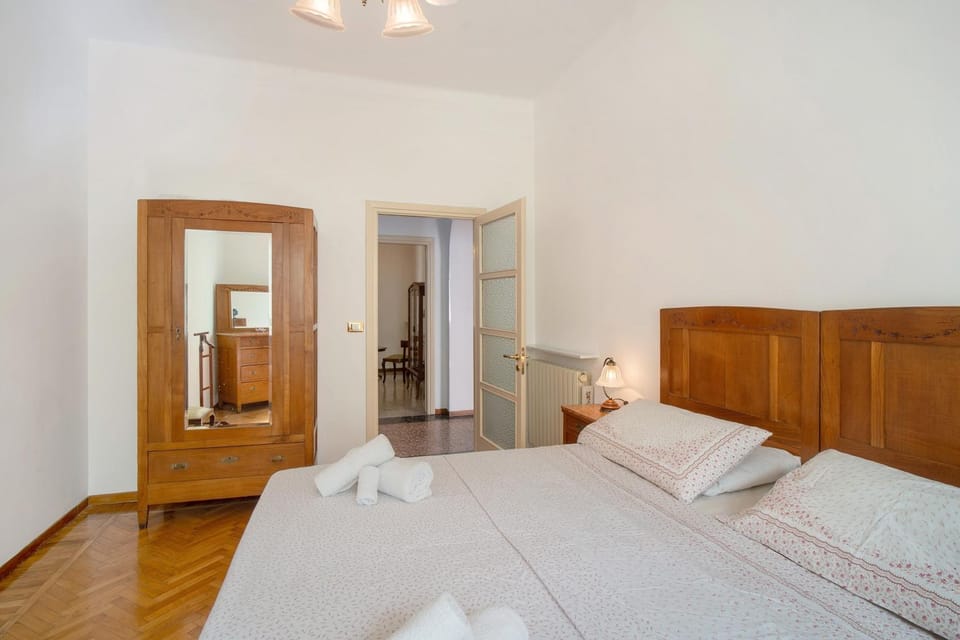 Property building, Living room, Bedroom