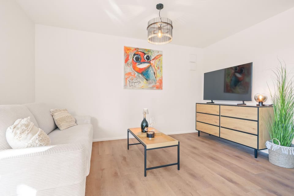 STAYS Uferpark in erster Seereihe Apartment in Friedrichshafen