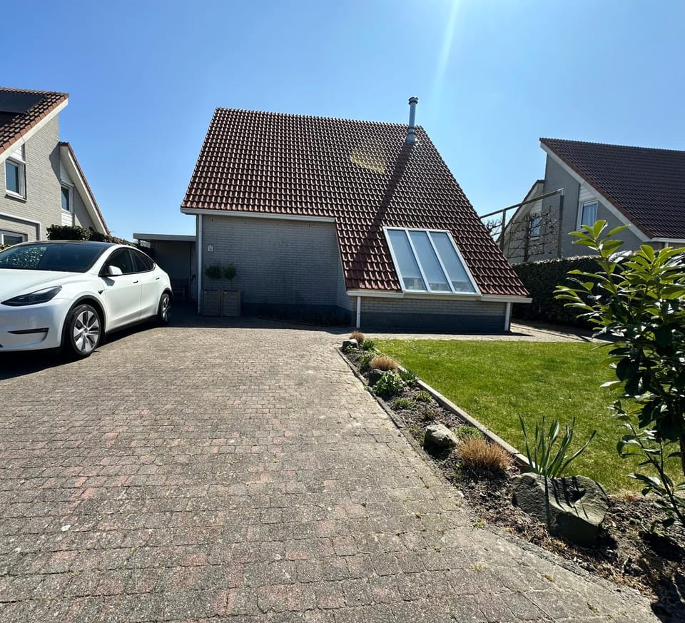 Property building, Parking