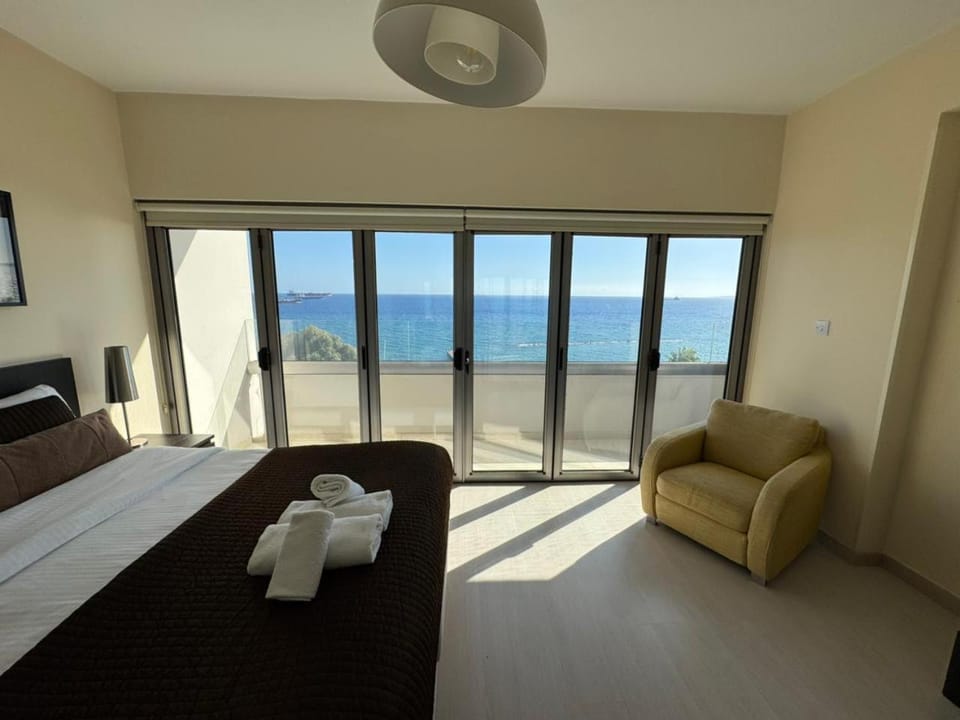 Seaview Limassol Apartment 602 by Ezoria Villas Apartment in Limassol City