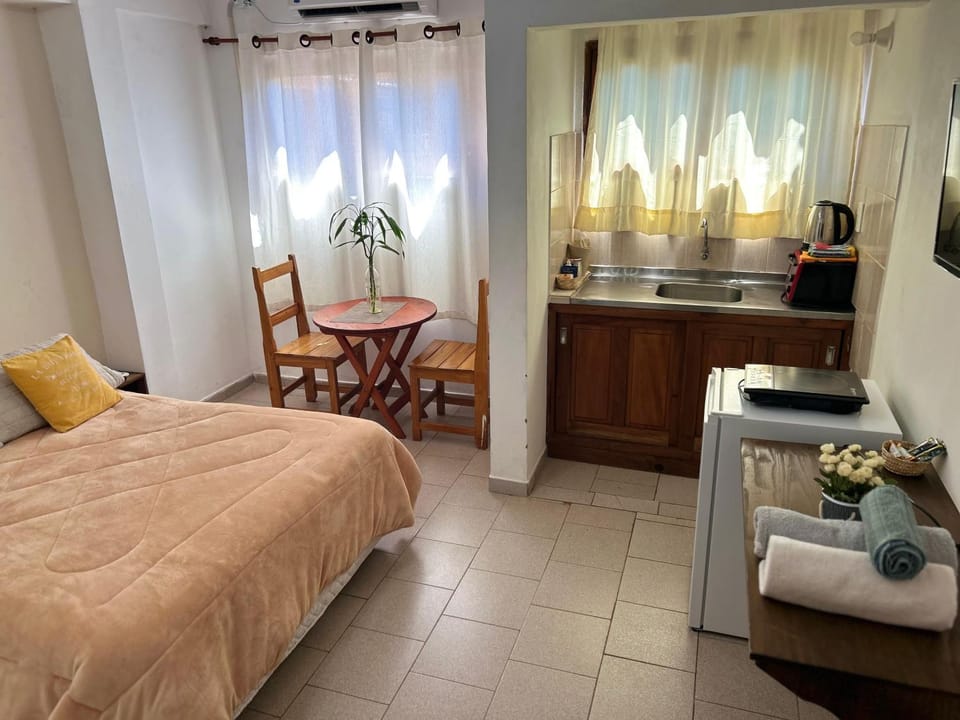Pequeño Monoambiente Céntrico IGR 1D Apartment in Puerto Iguazú