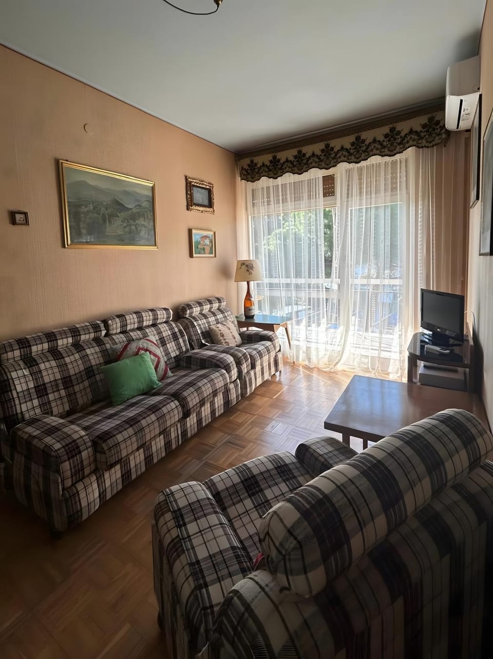 Property building, Living room