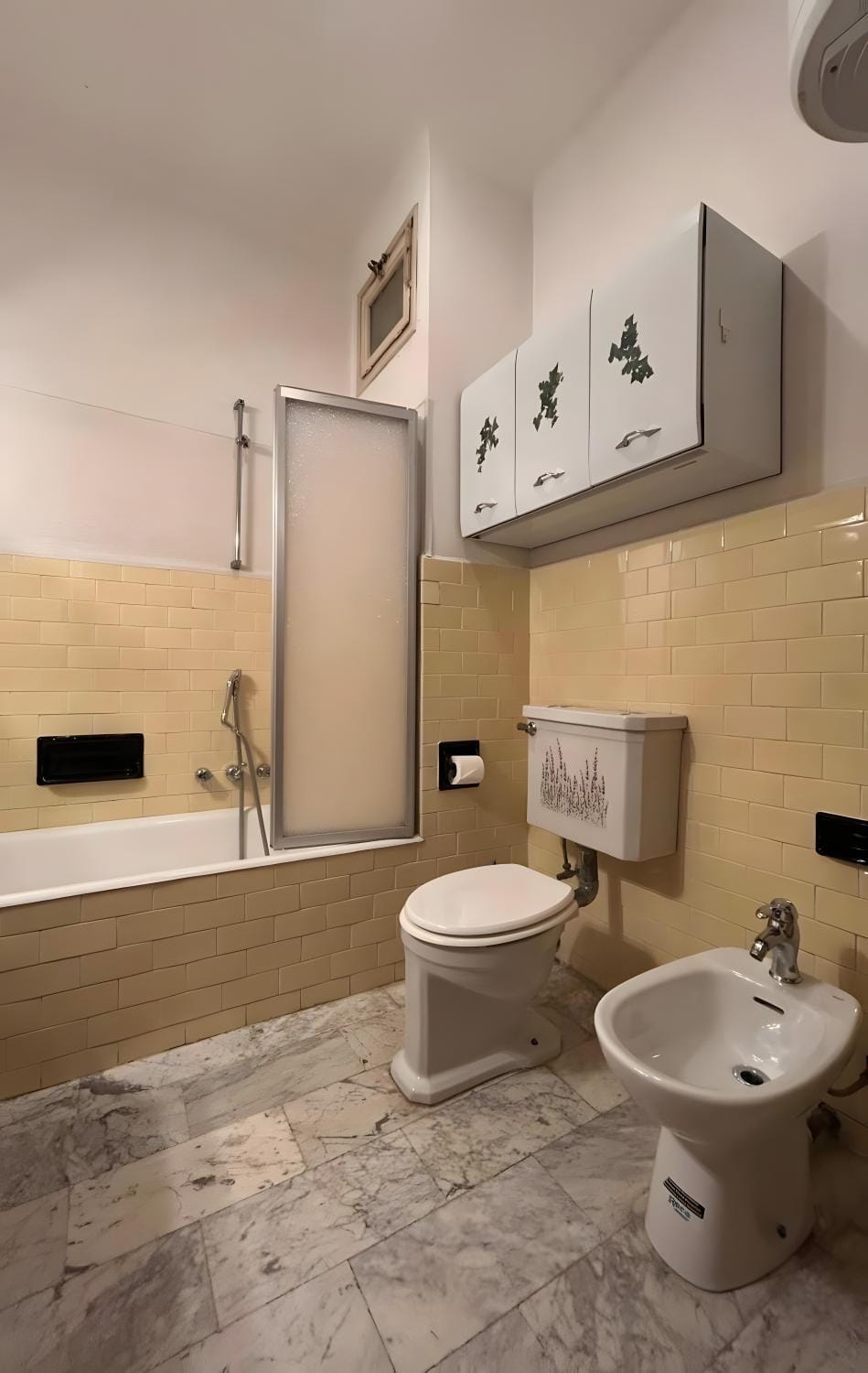 Bathroom, Living room