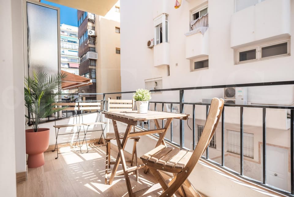 Central retreat with balcony, steps to beach REMS Apartment in Fuengirola