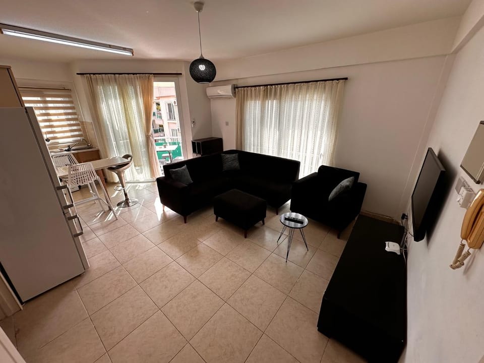 TV and multimedia, Seating area, Evening entertainment