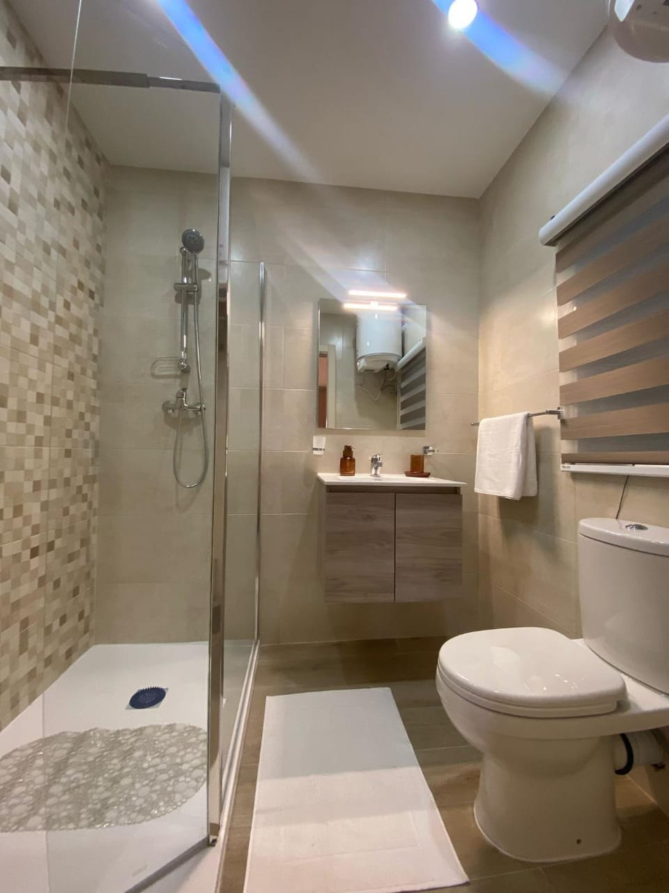 Shower, Toilet, Bathroom
