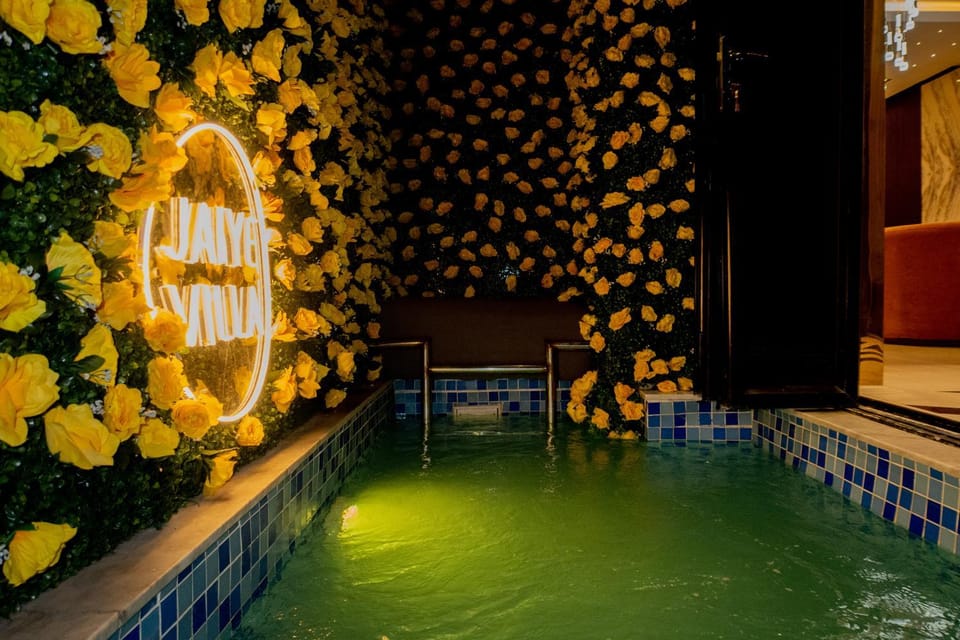 Pool view, Swimming pool