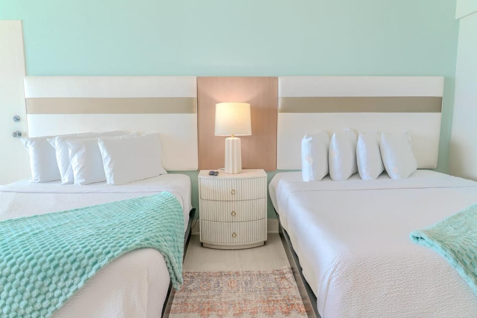 2 Bedroom Oceanfront Condo with Separate Entrances! Ocean Reef 50&509 House in Myrtle Beach