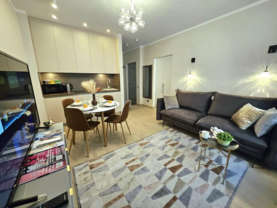 TV and multimedia, Living room, Photo of the whole room, Dining area, kitchen
