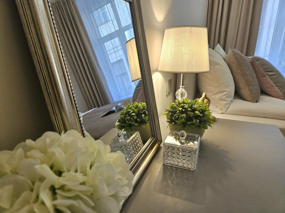 Decorative detail, Bedroom