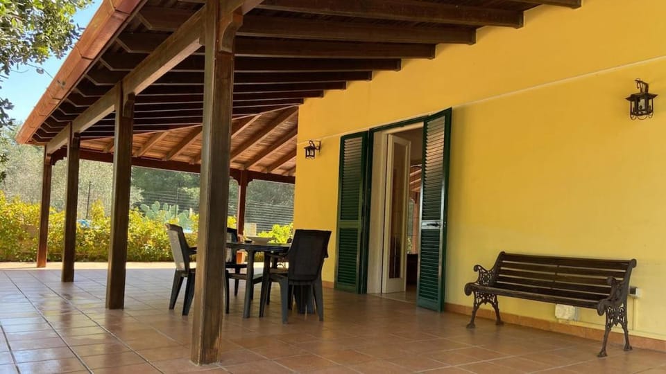 Padula Bianca - villa con accesso privato per la spiaggia - by Click Salento Villa in Apulia