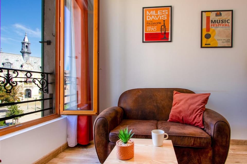 Le Grand Moulin - Hypercentre - Lit King Size Apartment in Corbeil-Essonnes