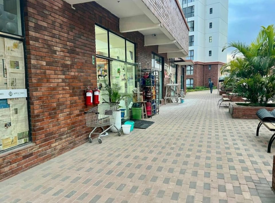 Property building, Neighbourhood, City view, Street view, Location