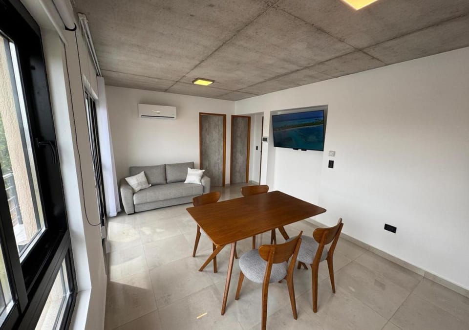 TV and multimedia, Living room, Dining area, air conditioner