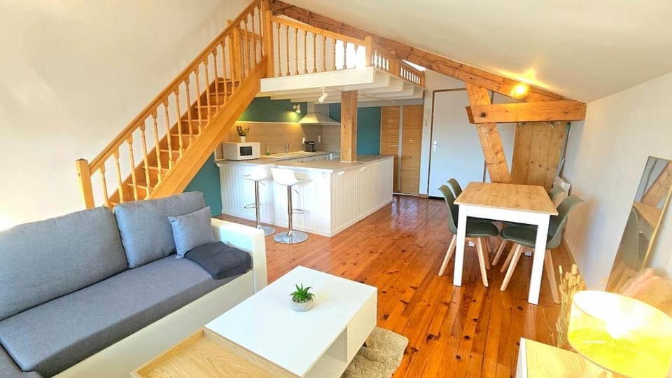 Kitchen or kitchenette, Living room, Dining area, pet friendly
