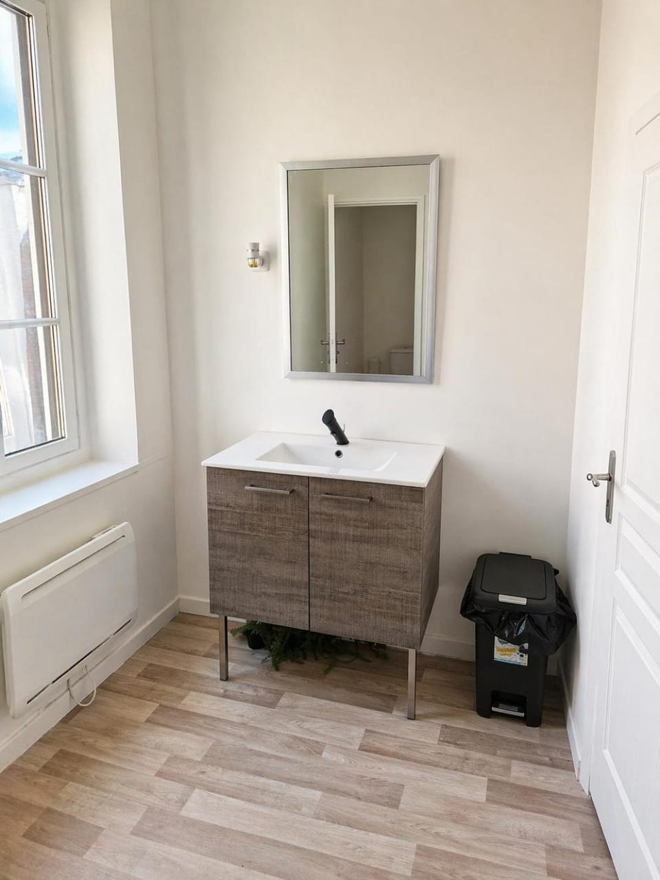 Studio tout équipé calme et lumineux Roubaix Apartment in Hauts-de-France