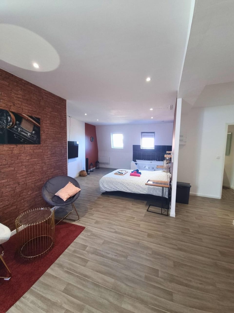 Suite Rose #3#- Ambiance cosy & Jacuzzi-self check-in Apartment in Flanders