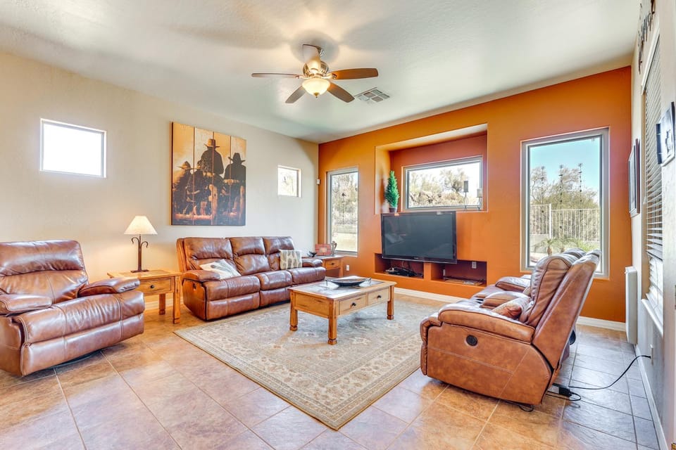 3 Mi to Usery Mtn Regional Park: Poolside Paradise House in Mesa