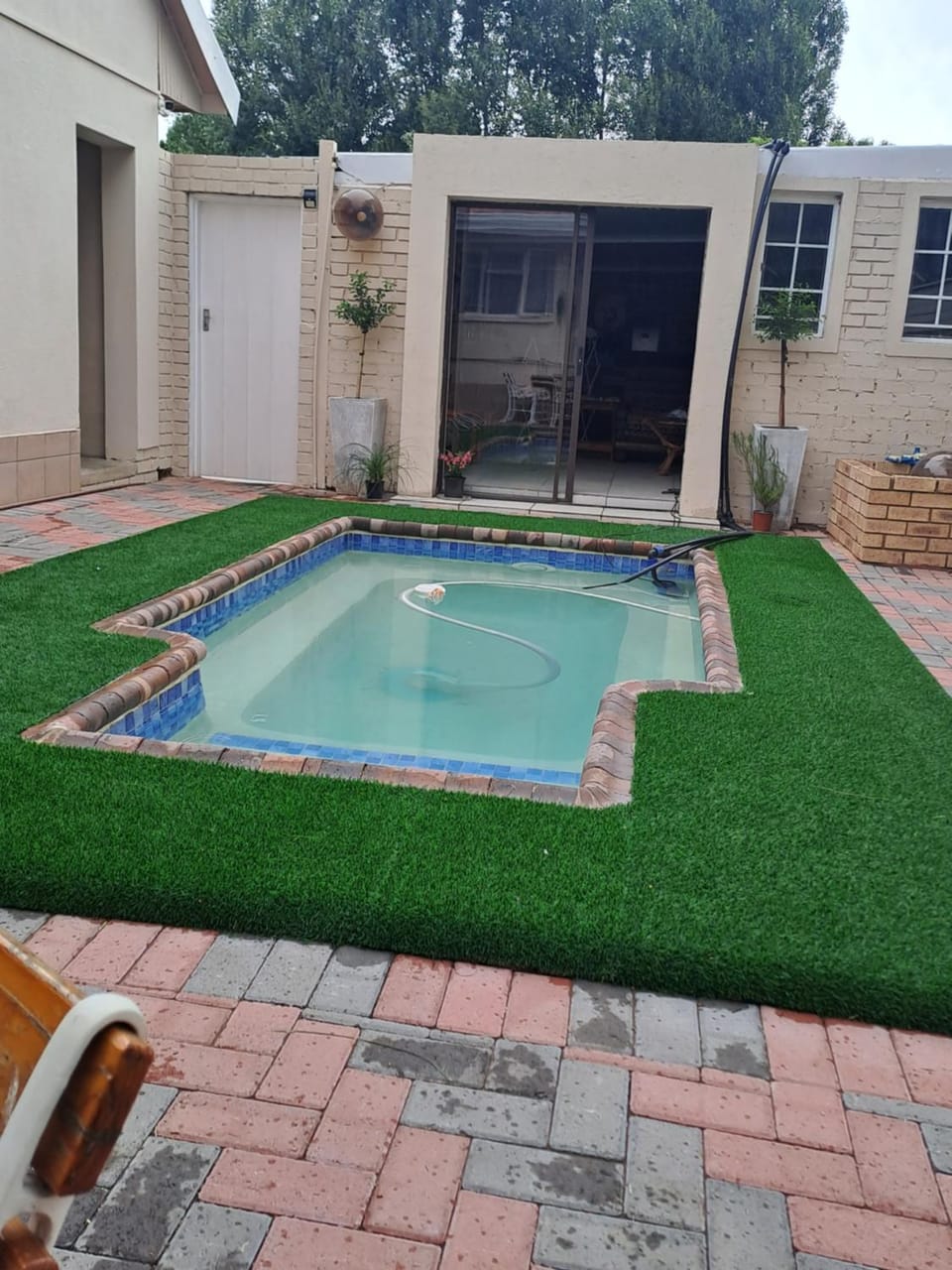Swimming pool