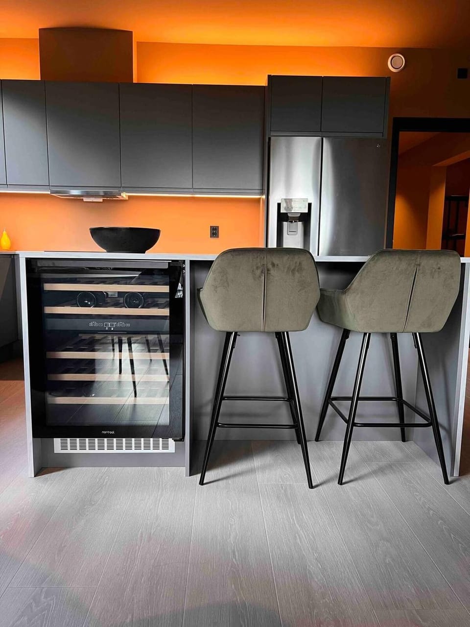 microwave, oven, kitchen