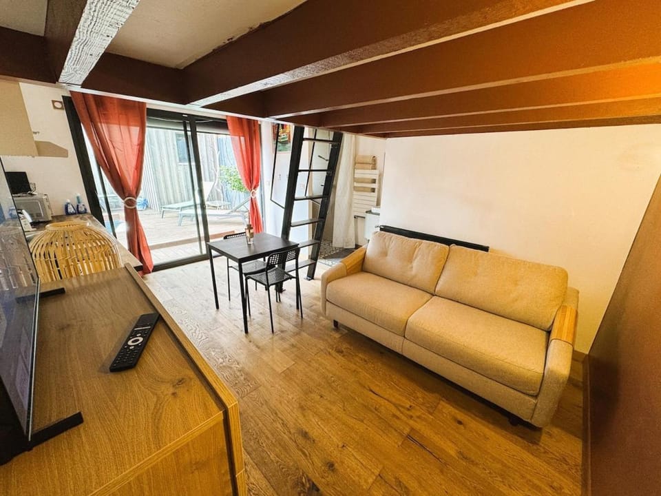 Havre du Bassin avec piscine et studio indépendant House in Gujan-Mestras