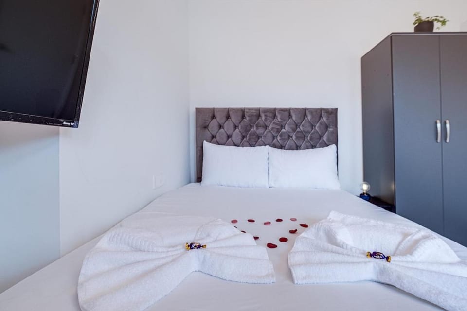 Studio for 2 - Access to Wembley, Free Parking, Snacks & Coffee, 5x Apartment in Edgware