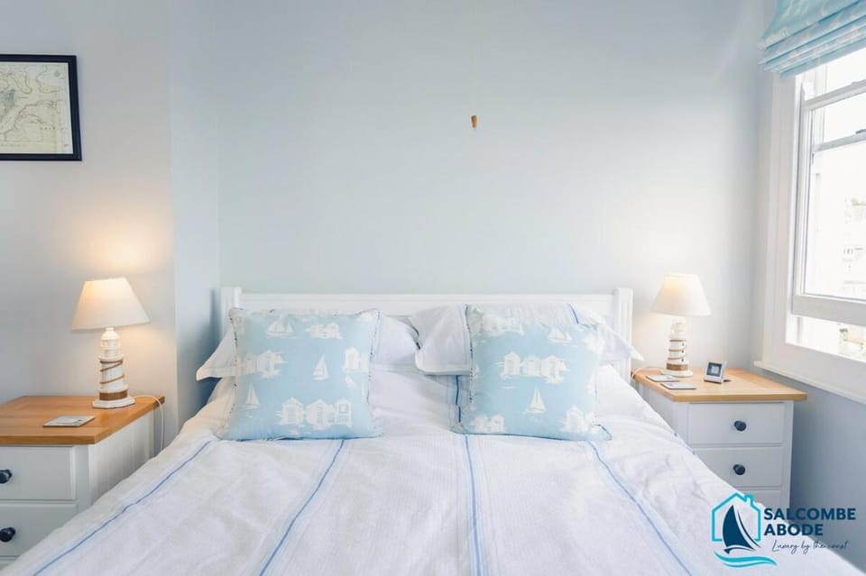 5 Glenthorne-Cosy Retreat - Harbour View & Parking Apartment in Salcombe