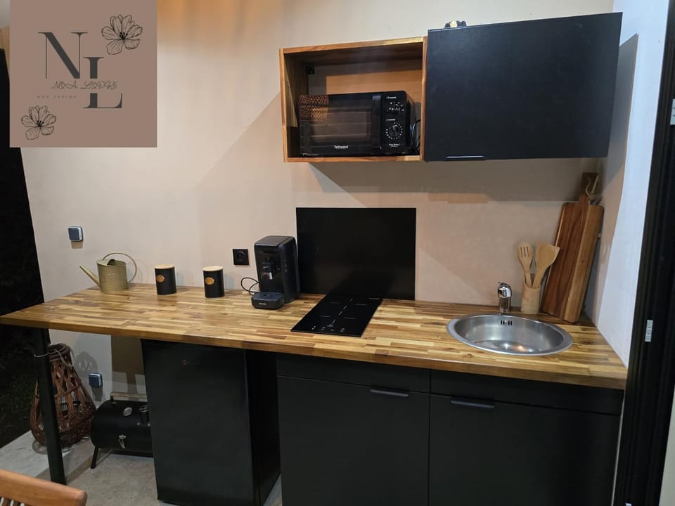 Kitchen or kitchenette, stove
