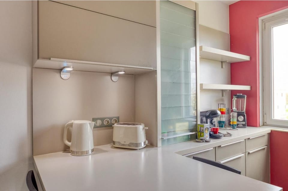 Chambre orange 4 Vacation rental in Corbeil-Essonnes