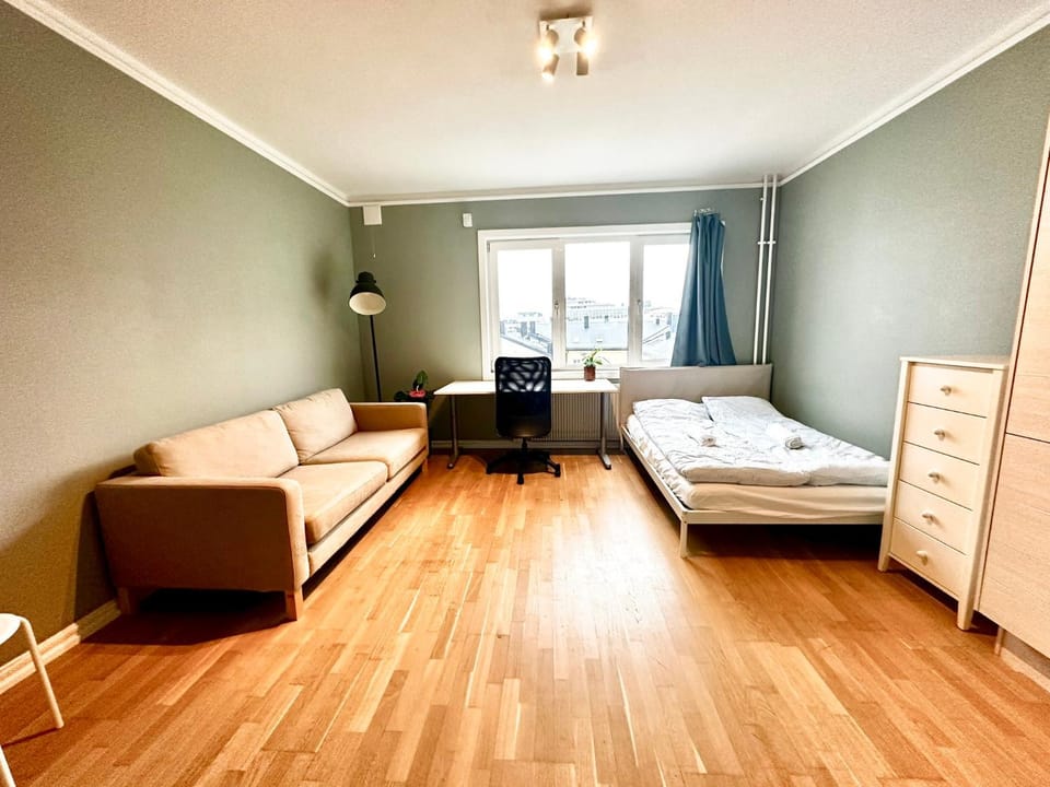 Bed, Living room, Seating area, Bedroom