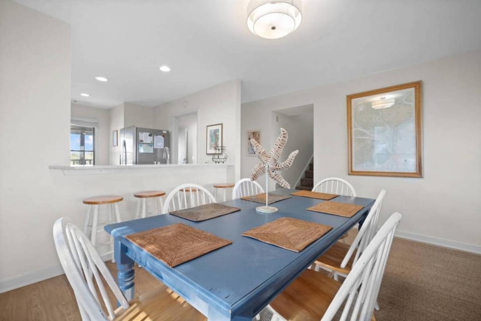 Seating area, Dining area, Buffet breakfast