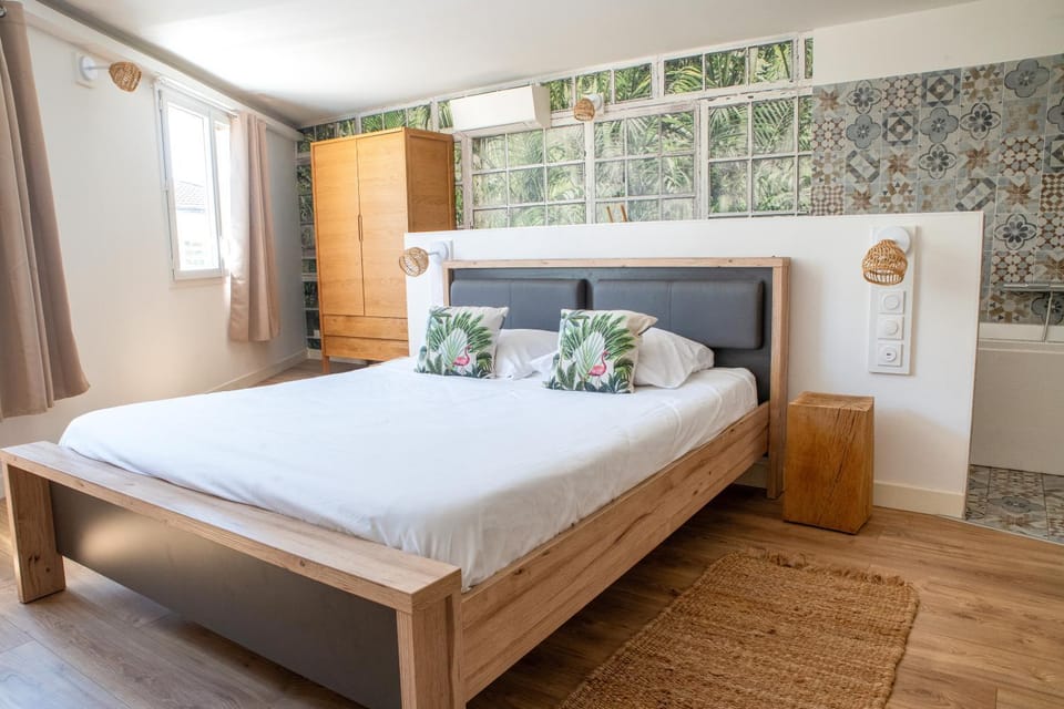 Bed, Bedroom, wardrobe