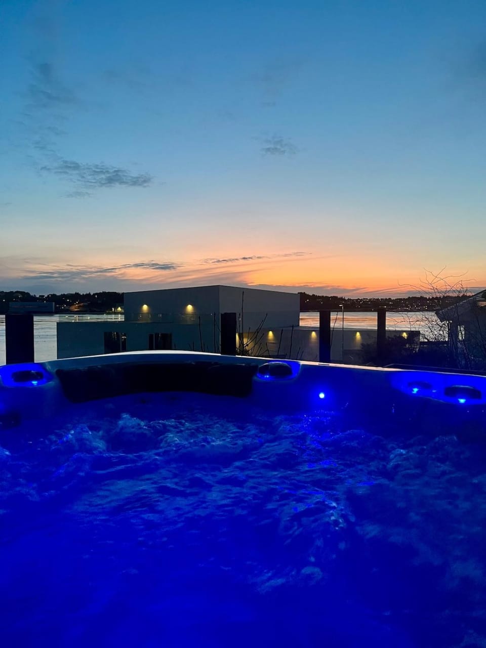 Hot Tub, Pool view, Sunrise, Sunset