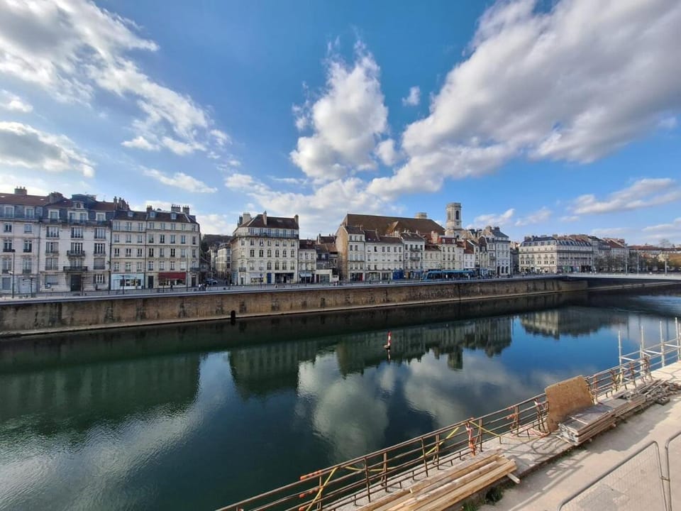 City view, River view