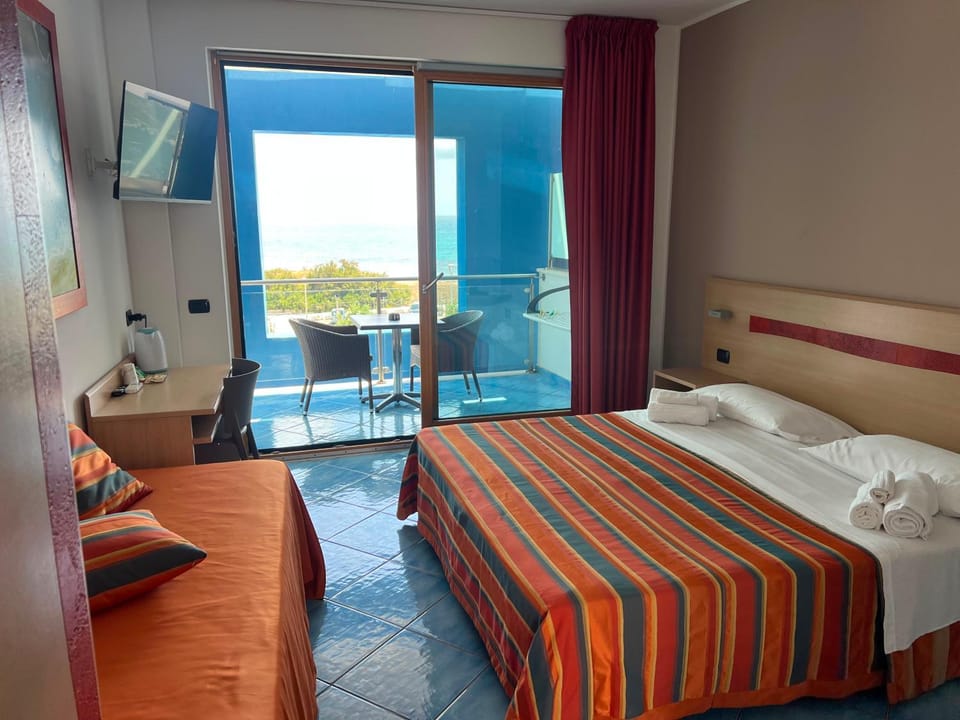 TV and multimedia, Balcony/Terrace, Bedroom