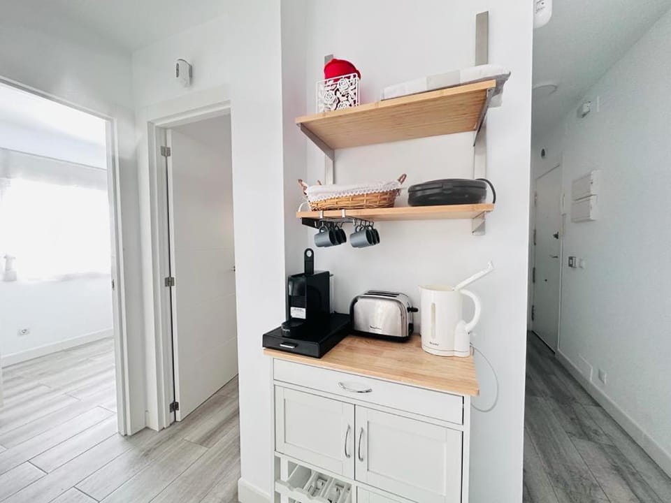 Coffee/tea facilities, Kitchen or kitchenette, toaster