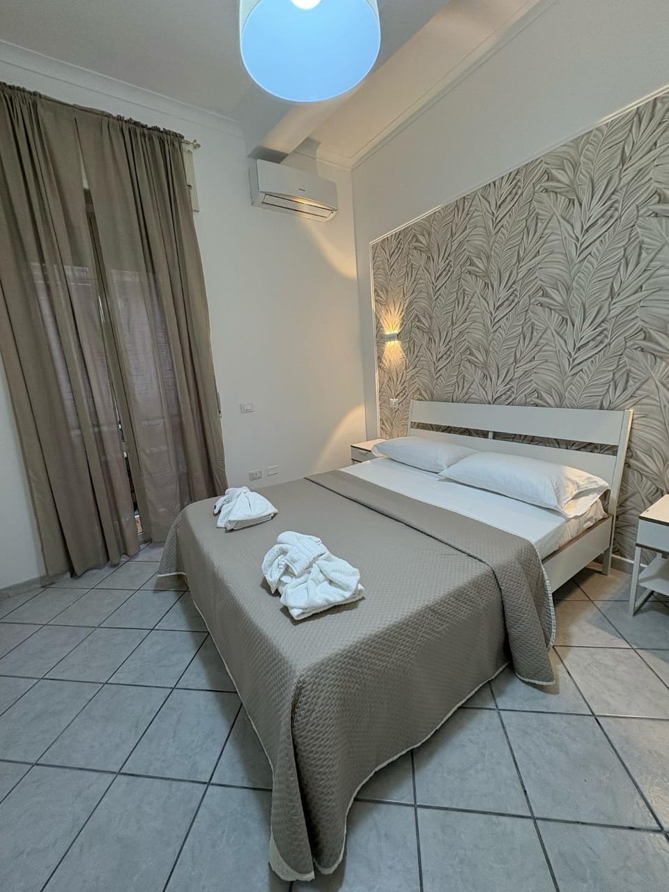 ViRen Rooms Bed and Breakfast in Naples
