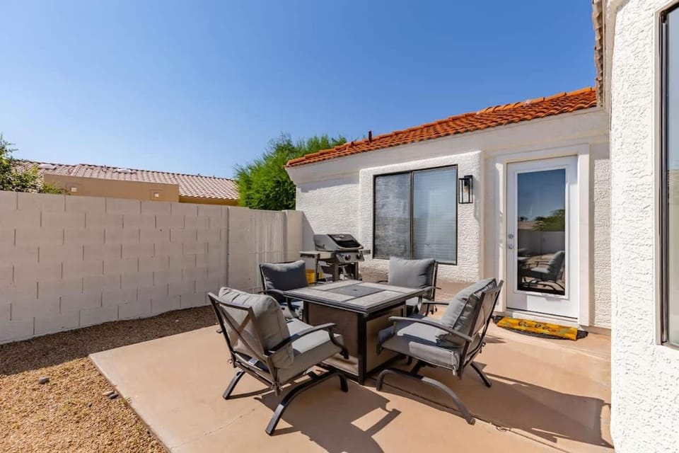 Western Hills-Heated Pool-In Fountain Hills House in Fountain Hills