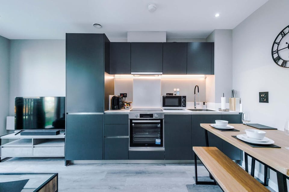 Kitchen or kitchenette, Dining area, oven, toaster