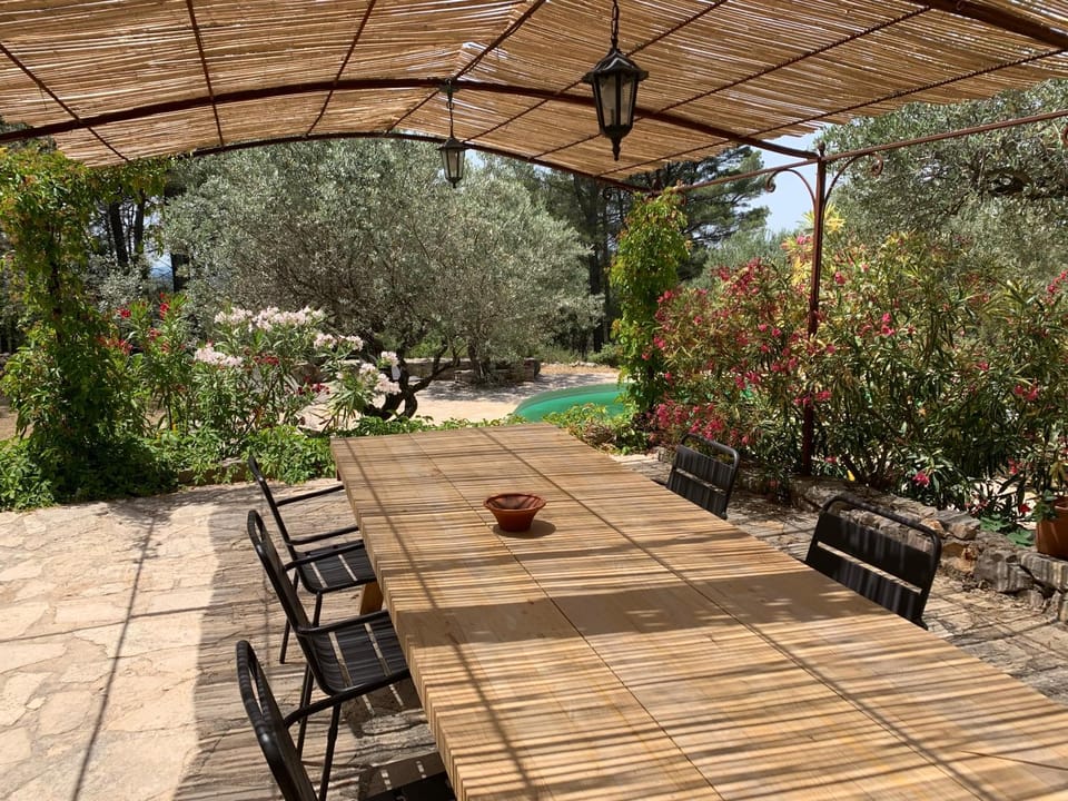 Villa Tourmarin à Flayosc, vue et parc de 3 hectares House in Flayosc