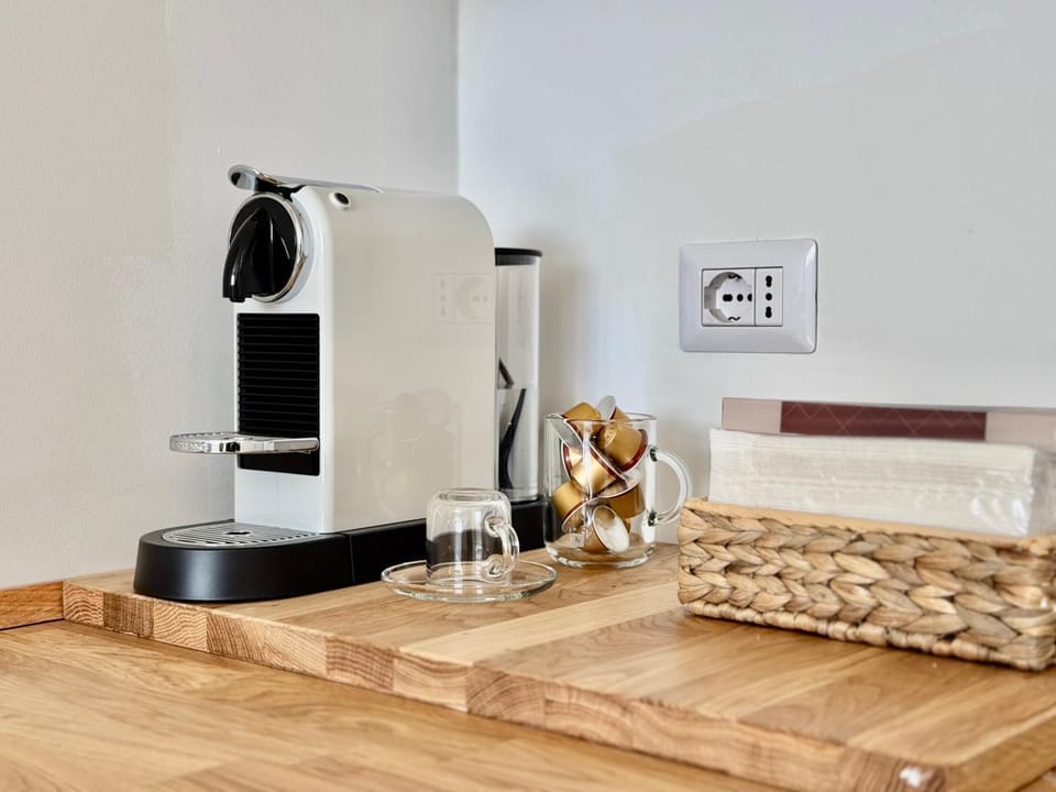 Coffee/tea facilities, Kitchen or kitchenette