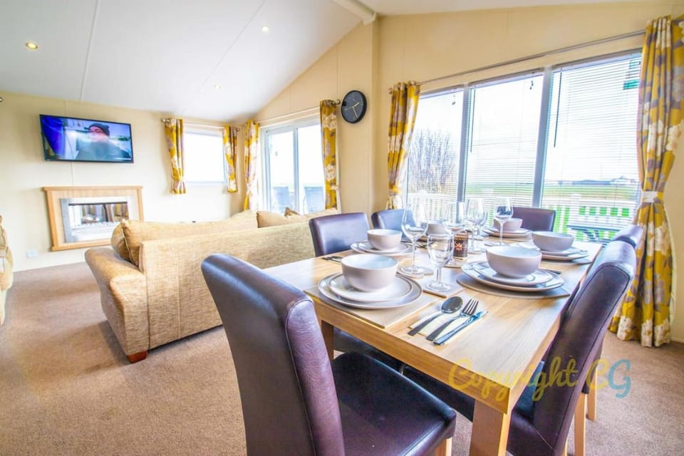 MP720 Lodge - Camber Sands Campground/ 
RV Resort in Camber
