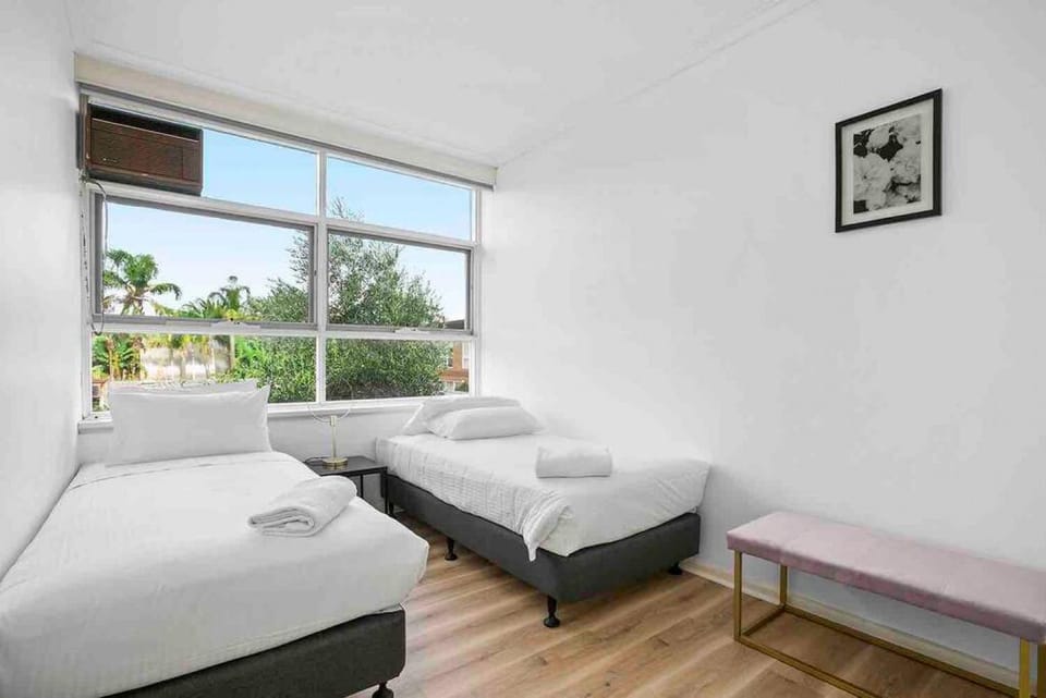 Domi Rentals - The Meadow Gardens Apartment in Melbourne