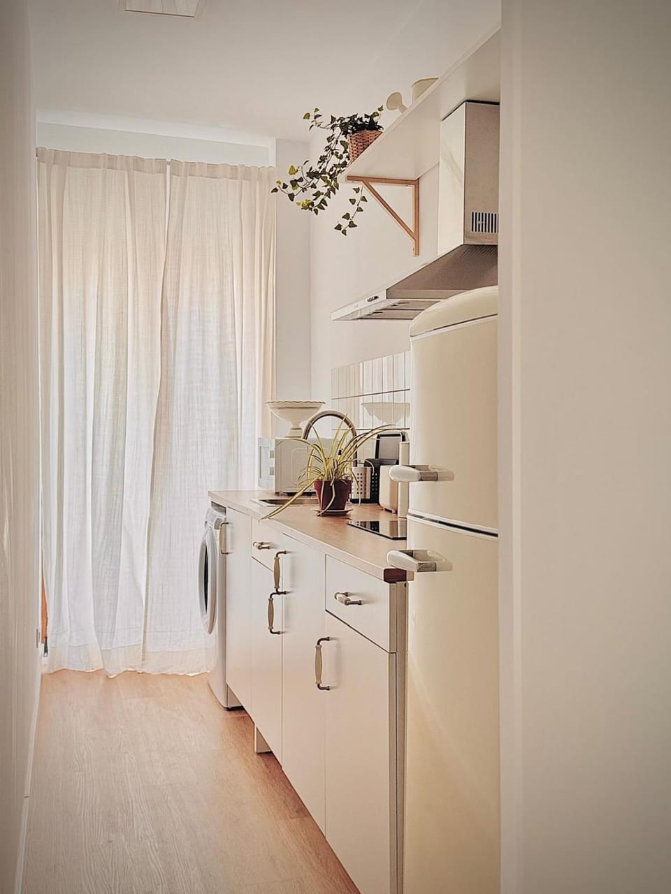 Kitchen or kitchenette, stove, stove, kitchen