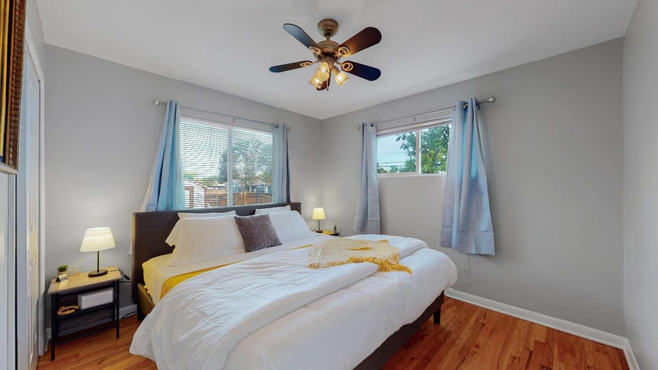 Great two bedroom family spot with convenient access to downtown House in Denver