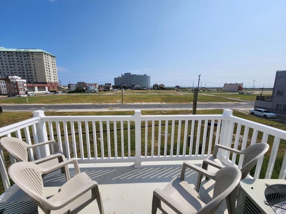 Ocean Pearl-Beach block, Quick stroll to Boardwalk House in Atlantic City
