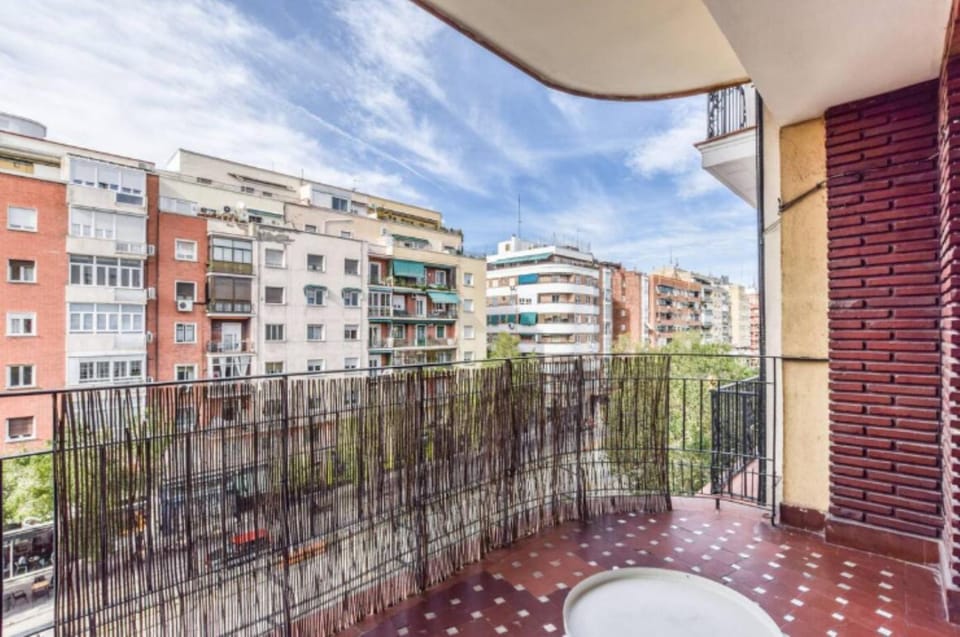 Property building, Day, View (from property/room), Balcony/Terrace, City view