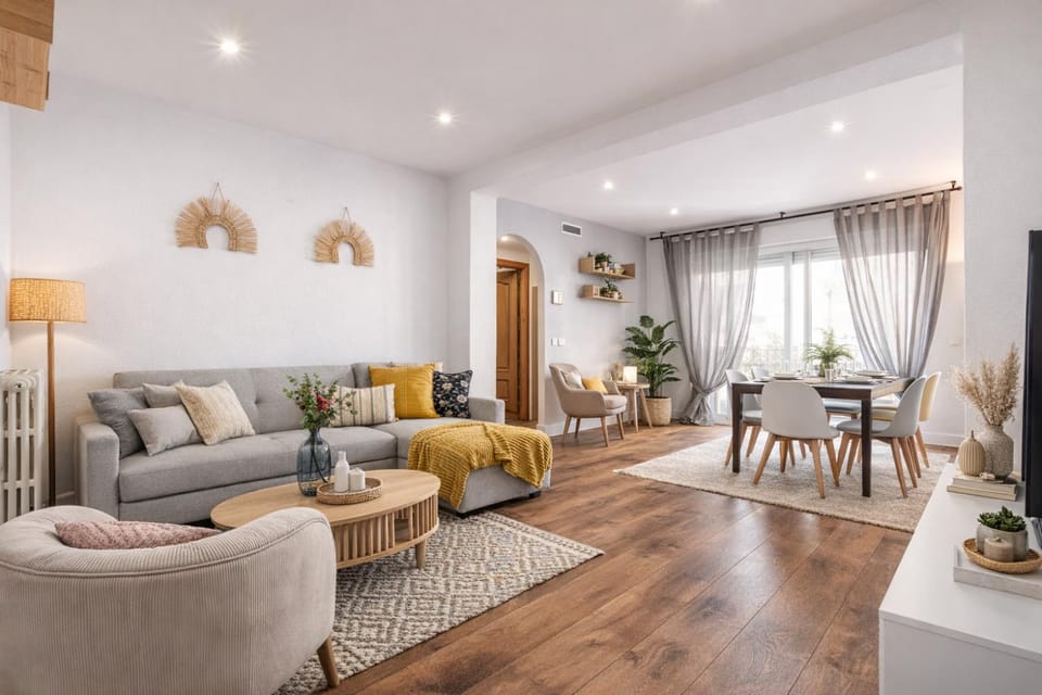 Living room, Dining area